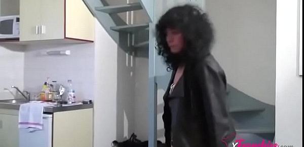  Gangbang avec la mère et la fille